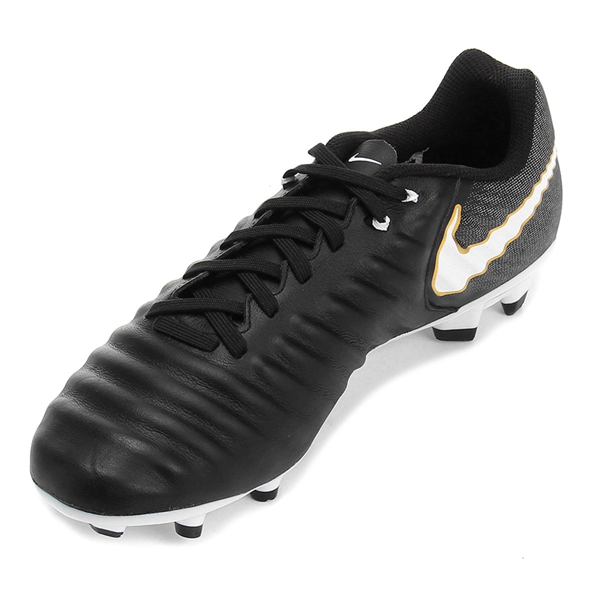 nike tiempo ligera
