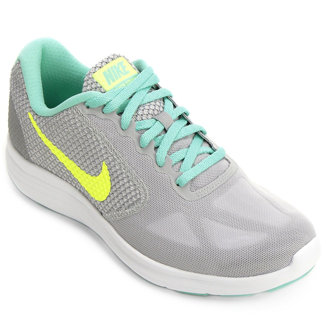 nike revolution 3
